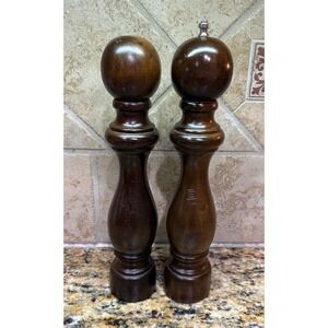 Vintage Goodwood Salt and Pepper Mill Set – MCM – Made in Taiwan 13"